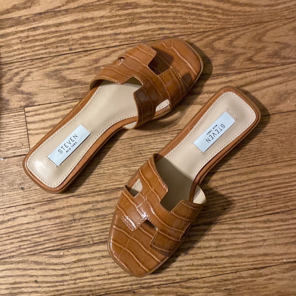 Steve Madden brown sandals